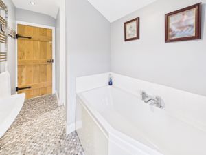 Annex bathroom- click for photo gallery